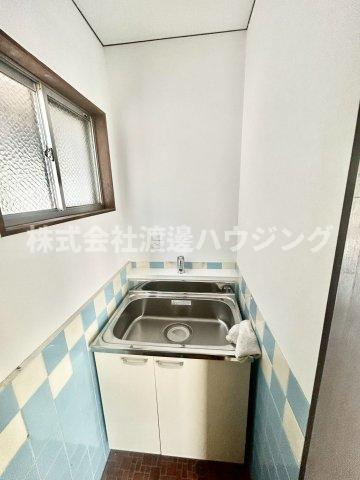 角田2丁目店舗付き一戸建のキッチン