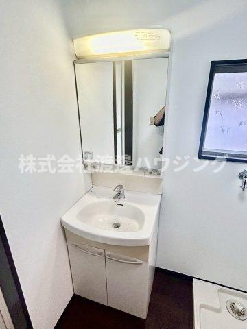 角田2丁目店舗付き一戸建の洗面所