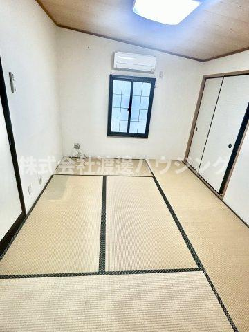 角田2丁目店舗付き一戸建の寝室