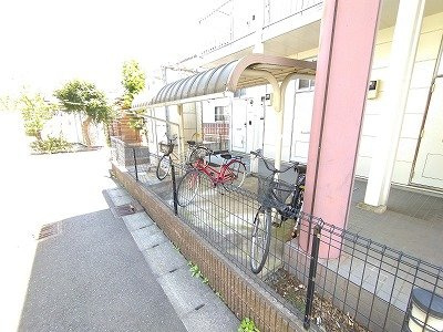 レオパレスプチフローラのその他|駐輪場