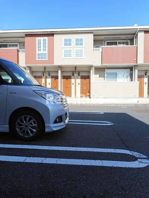 プラシードＢの駐車場|駐車場