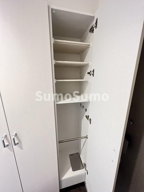 セオリー大阪フルールの収納