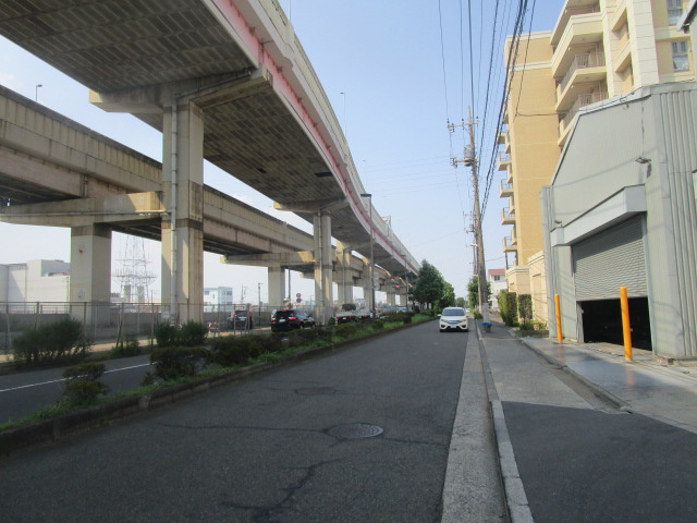 足立区北加平町の倉庫