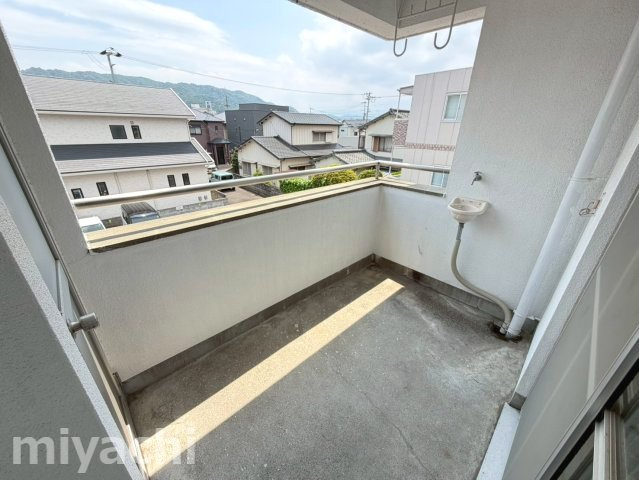 徳島市北矢三町４丁目の賃貸マンションのバルコニー