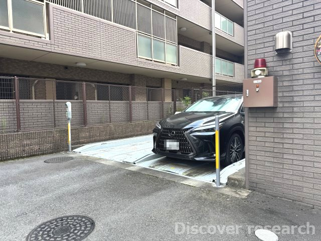 レクセルプラッツァ福生弐番館の駐車場|機械式駐車場（※空き状況要確認）