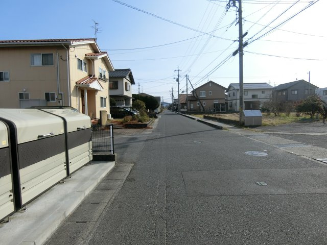エクセラン・アビテＢの周辺