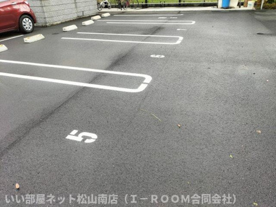【駐車場】 | グランシャリオ小坂Ⅱ