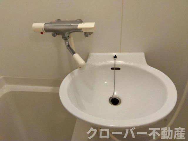 レオパレスシュトラールの洗面所