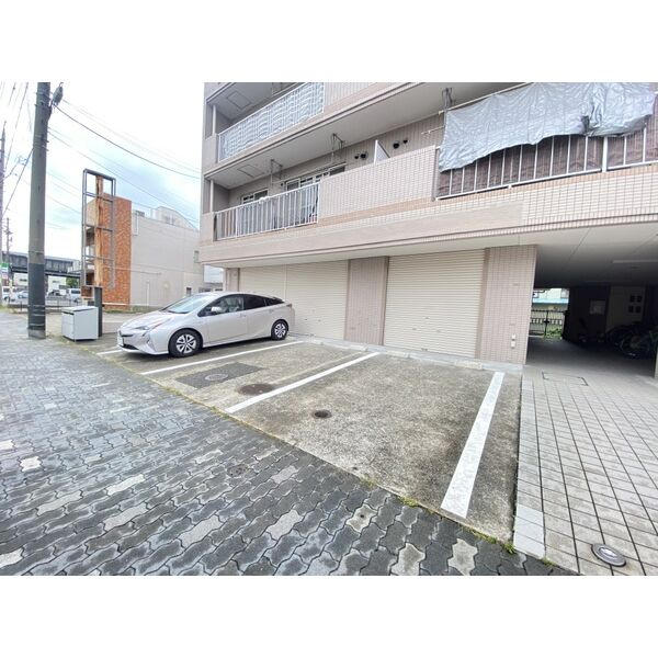 リヴェール野立【　1階路面店　】