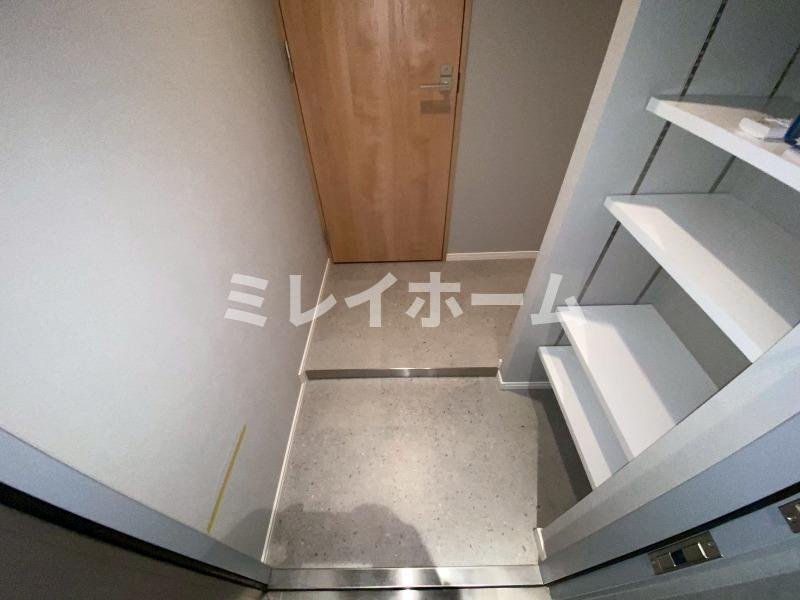 CREALpremier大森の玄関