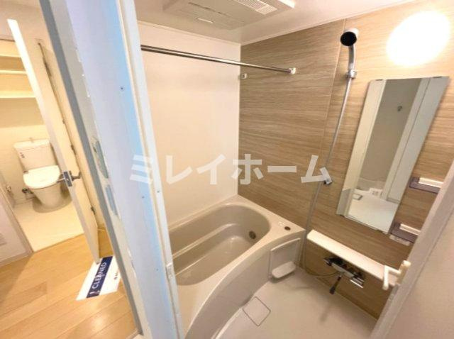ジニア大森西の浴室|同建物内、別のお部屋の参考写真になります。
