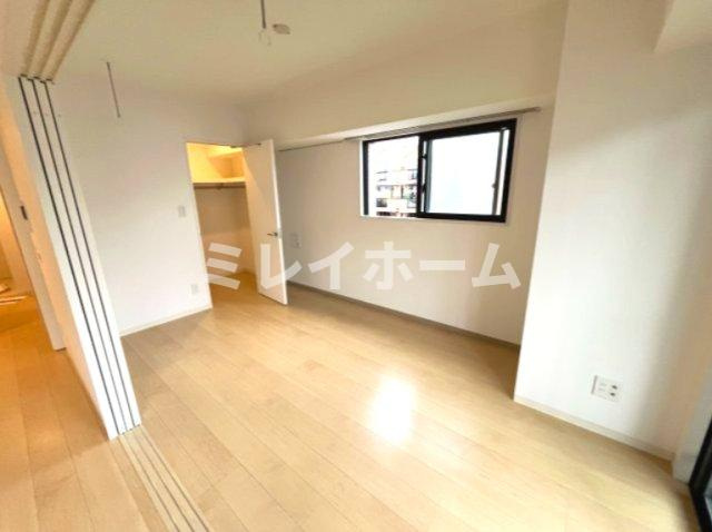 ジニア大森西の居間・リビング|同建物内、別のお部屋の参考写真になります。