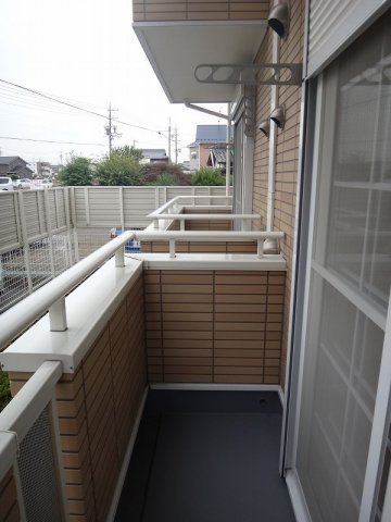ホワイトメゾンⅥのバルコニー