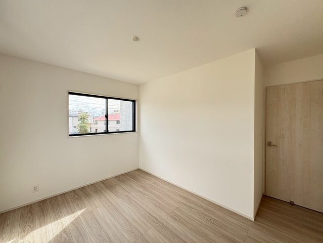 ◆◆豊見城渡橋名浜原-11号棟の洋室|※同物件24号棟参照※