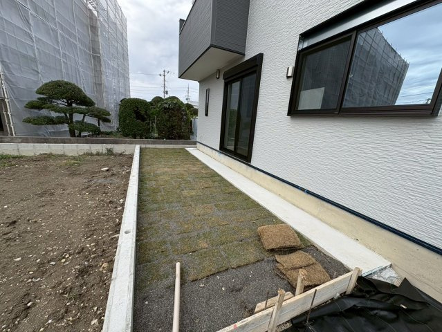 ◆◆豊見城渡橋名浜原-11号棟の庭|※同物件24号棟参照※