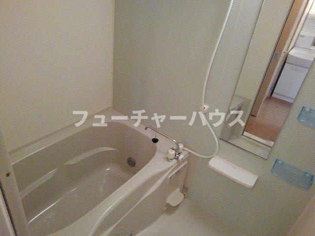 エクセル・ピュア　ハナワの浴室