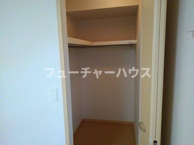 エクセル・ピュア　ハナワの収納