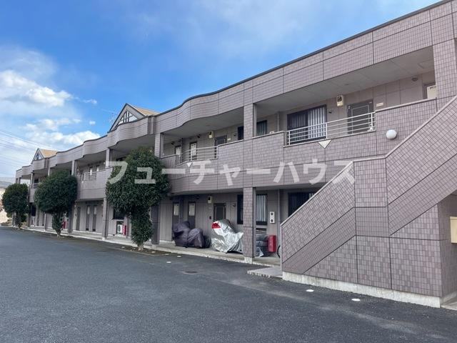 ＫＩＮＧ’Ｓ  ＣＯＡＴ（キングス・コート）