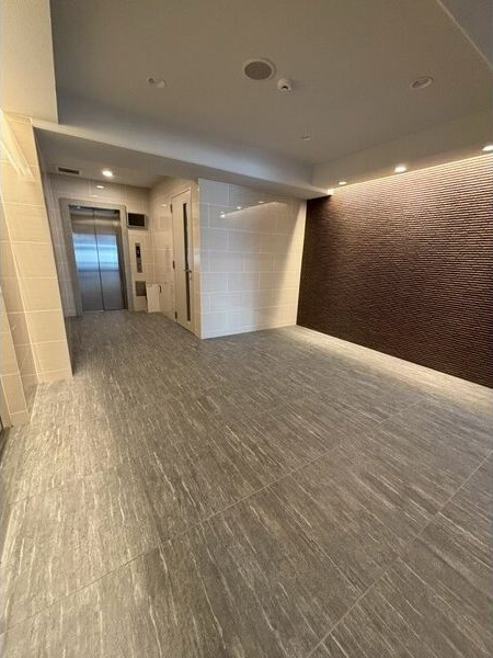 CREST TAPP東別院のロビー