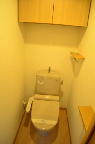 【トイレ】 | ルーブル蒲田本町 | ウォシュレット付きが嬉しいトイレです