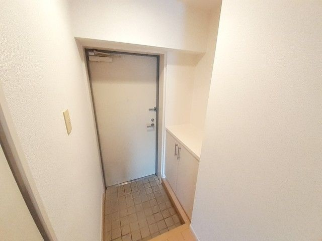 マルワ・シャルマンⅢの玄関