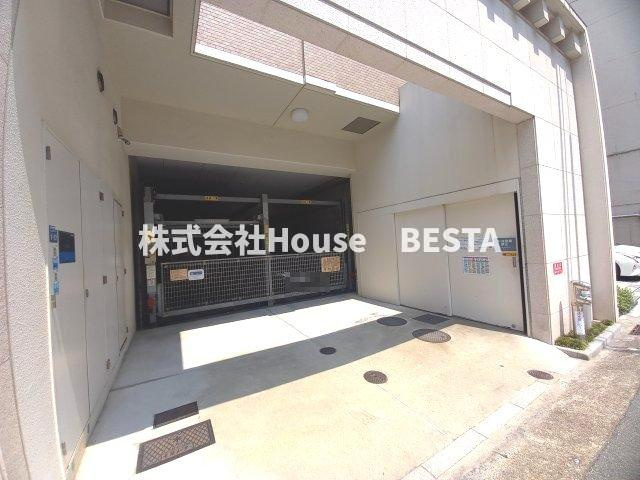 ヘスティア神戸の駐車場