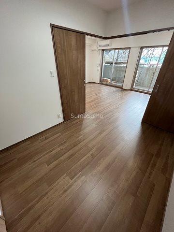 スプランディッド難波WESTⅢの居間・リビング