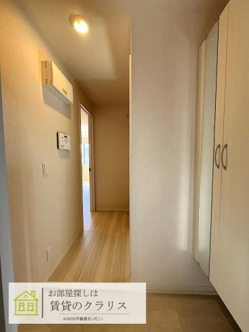 プロスペリタ西京極の玄関