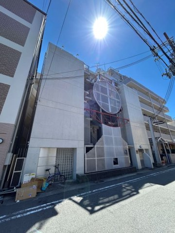 キューブ神戸塚本通の外観