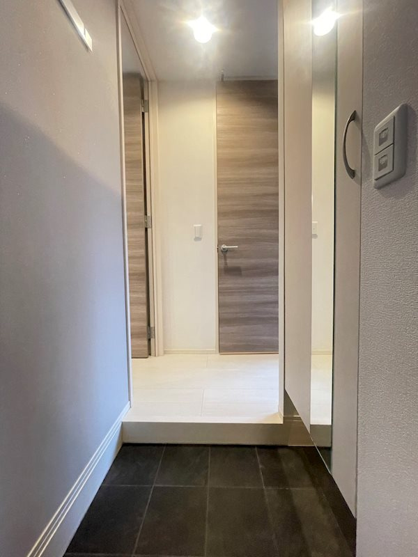 D-roomパークサイド吉塚の玄関