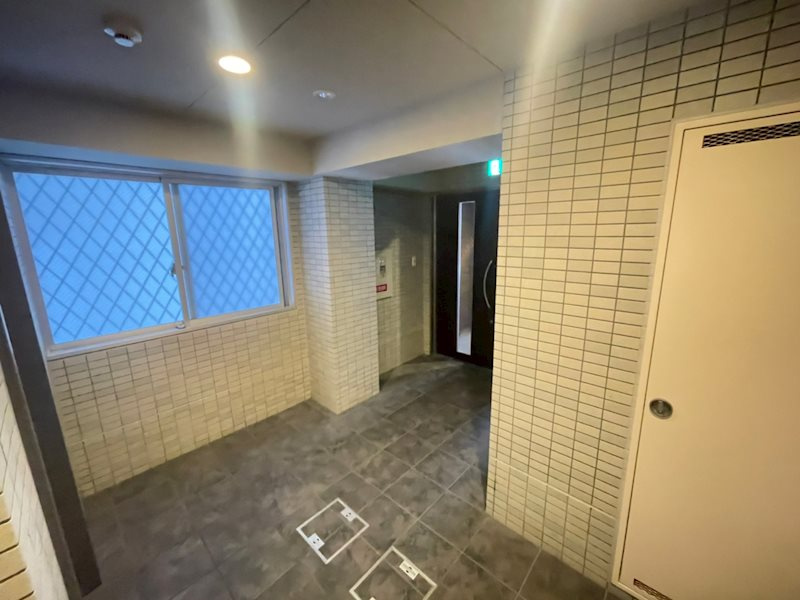 プリモパッソ谷町9丁目のロビー