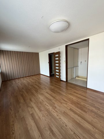 ミダ六マンションの洋室
