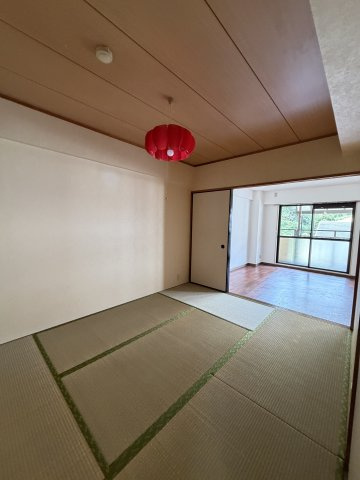 朝日プラザモンターニュ北神戸1番館の和室
