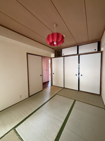 朝日プラザモンターニュ北神戸1番館の和室