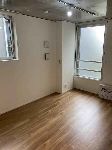 ASTILE三軒茶屋Ⅳの居間・リビング