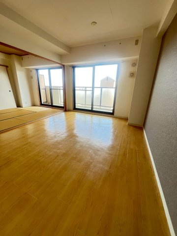 パセオ清荒神の居間・リビング