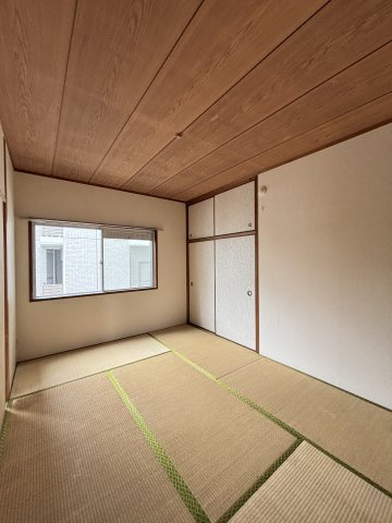 第２開聞堂ビルの和室