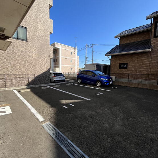 【駐車場】新田東レジデンス弐番館