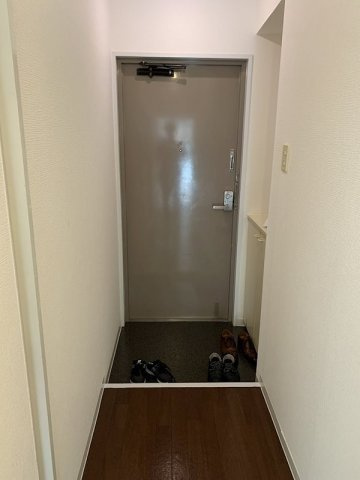 【玄関】グランディアルネッサンス野崎通り