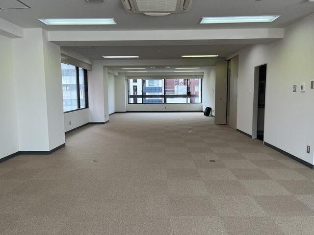 港区芝４丁目の事務所の内装