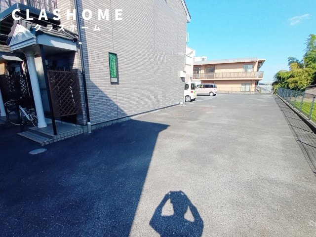 ファミール富士塚A　　刈谷市近郊の賃貸はクラスホーム刈谷店の駐車場