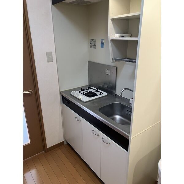 Crown Hillsのキッチン|室内の写真は別部屋となりますので現況優先とさせて頂きます。