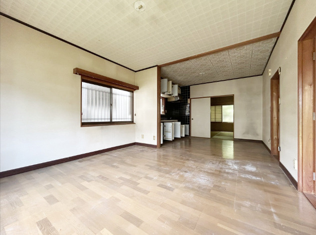 「LDKへ間取り変更予定」高知市一宮東町5丁目　中古一戸建ての洋室|リフォーム中です。