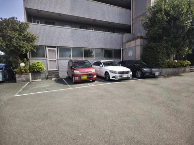 【駐車場】 | サンフレンドユー　マンション