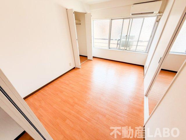 マンション丸保の洋室