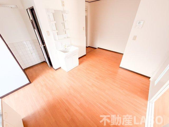 マンション丸保の居間・リビング