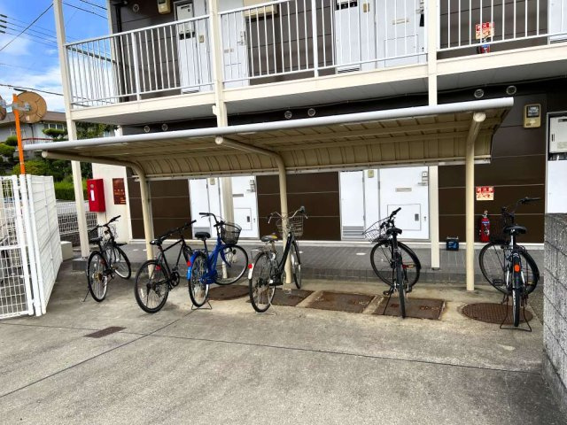 【その他】 | レオパレスグローリー | 屋根付き駐輪場