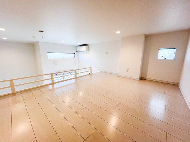 Estrella Abikoのその他