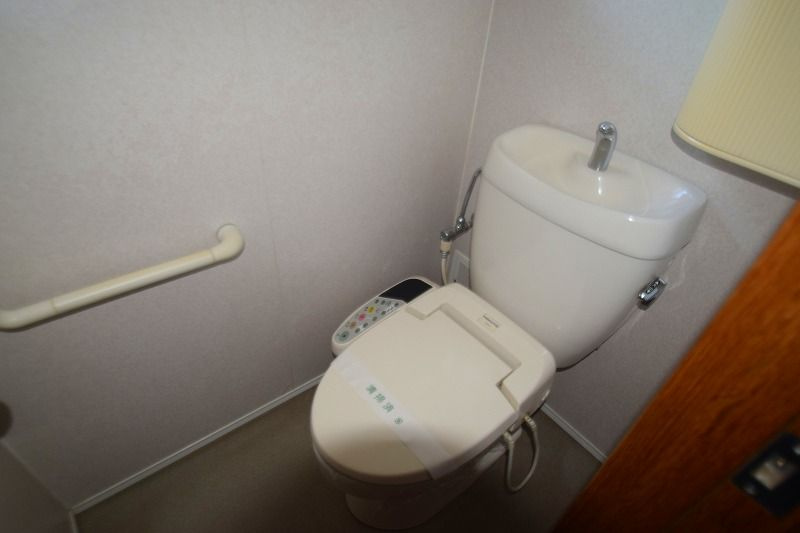 行橋貸家のトイレ