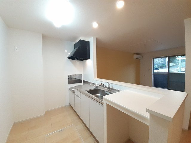 グランディールＡ　（小瀬町）のキッチン|コンパクトなキッチンで掃除もラクラク